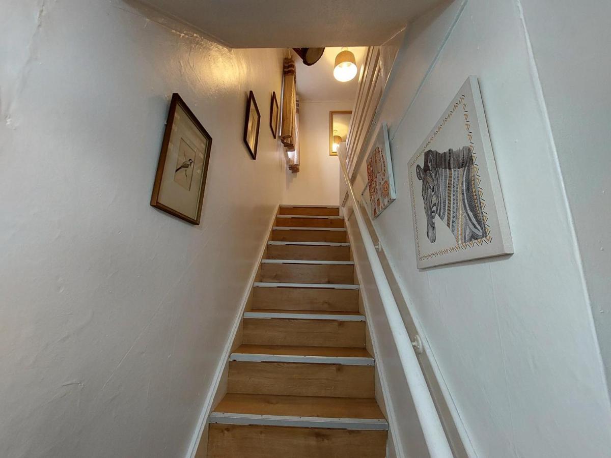 Lovely 2-Bed House In The Heart Of Woodhouse Leeds Leeds  Dış mekan fotoğraf