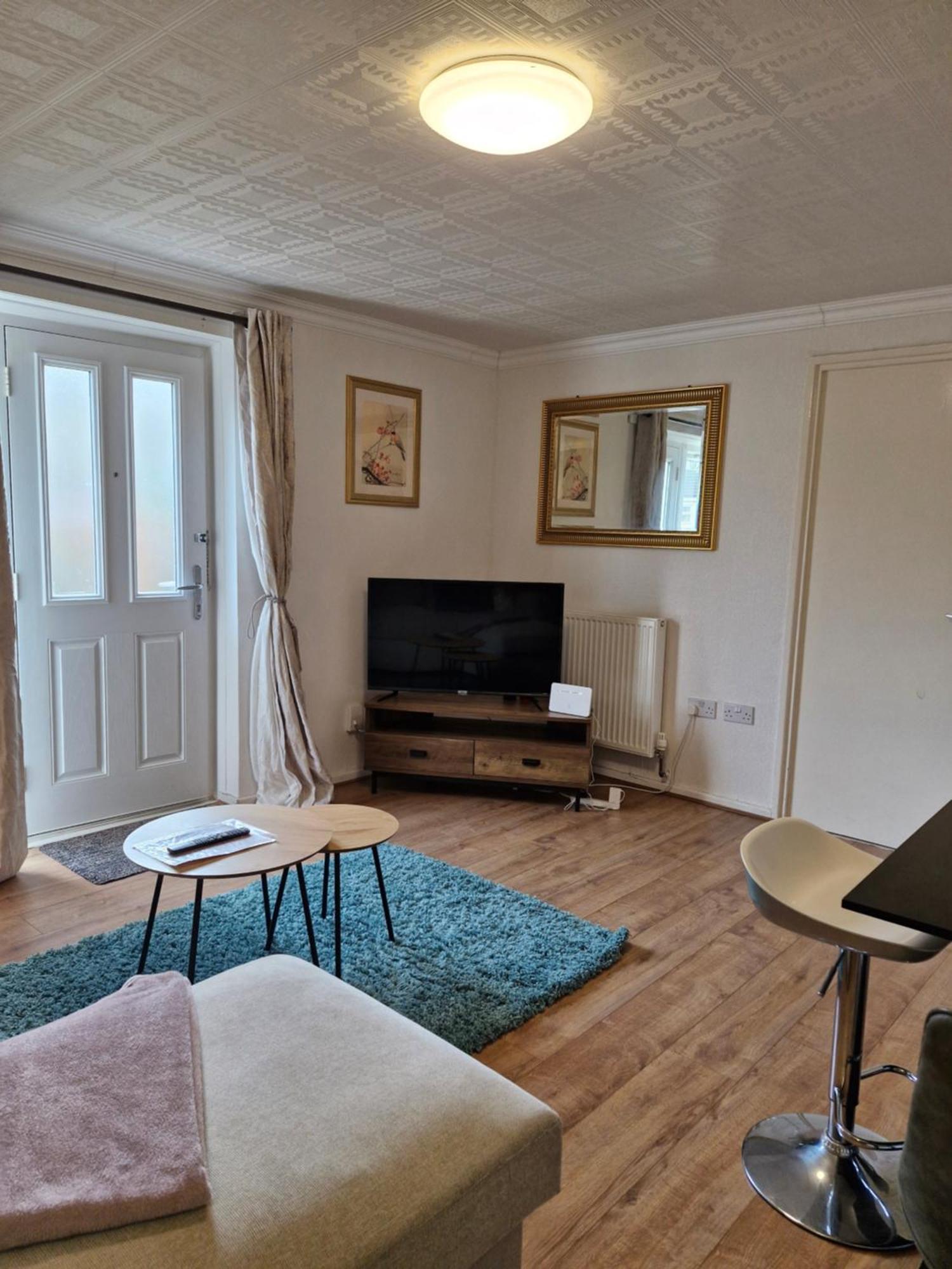Lovely 2-Bed House In The Heart Of Woodhouse Leeds Leeds  Dış mekan fotoğraf