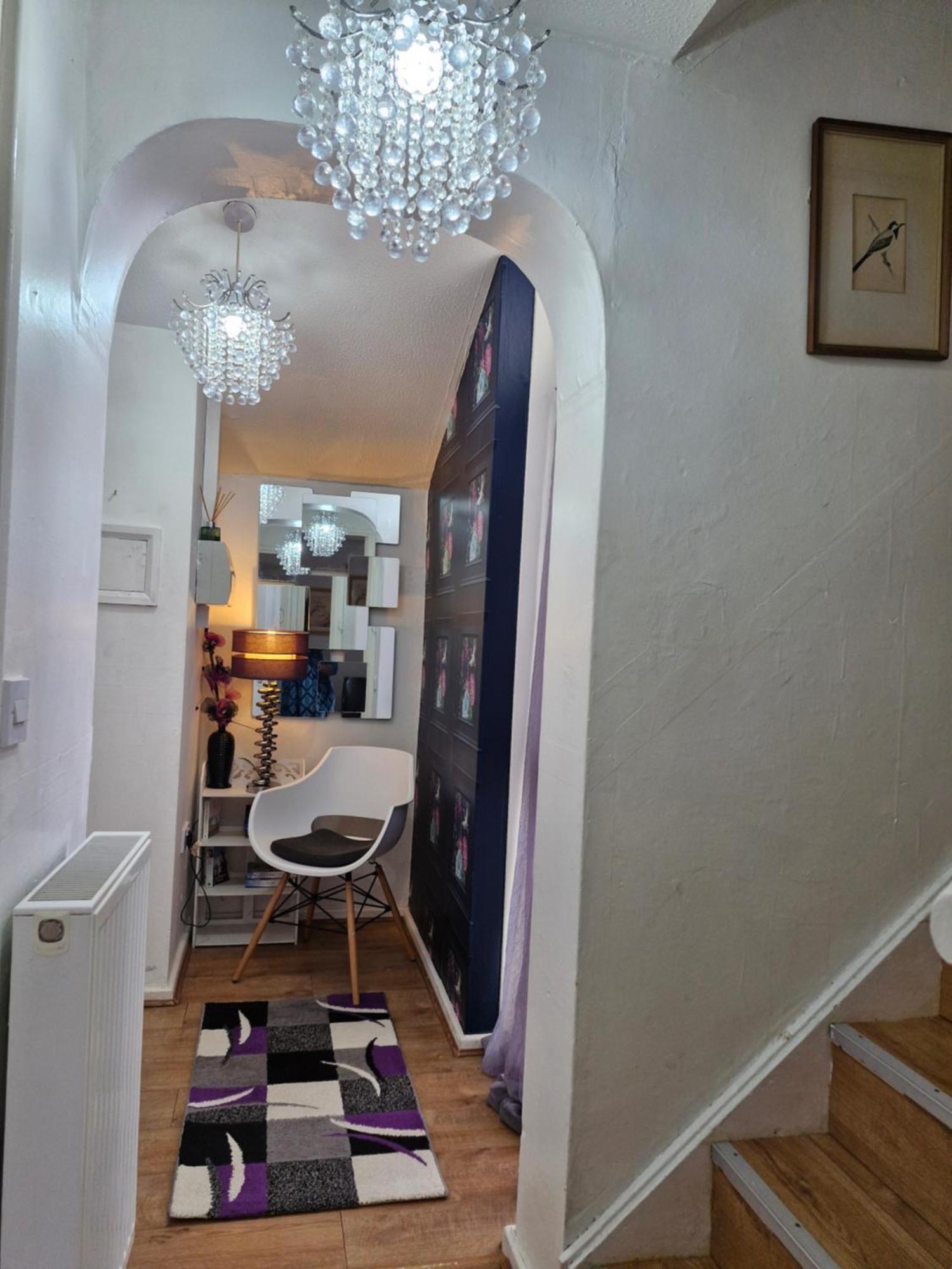 Lovely 2-Bed House In The Heart Of Woodhouse Leeds Leeds  Dış mekan fotoğraf